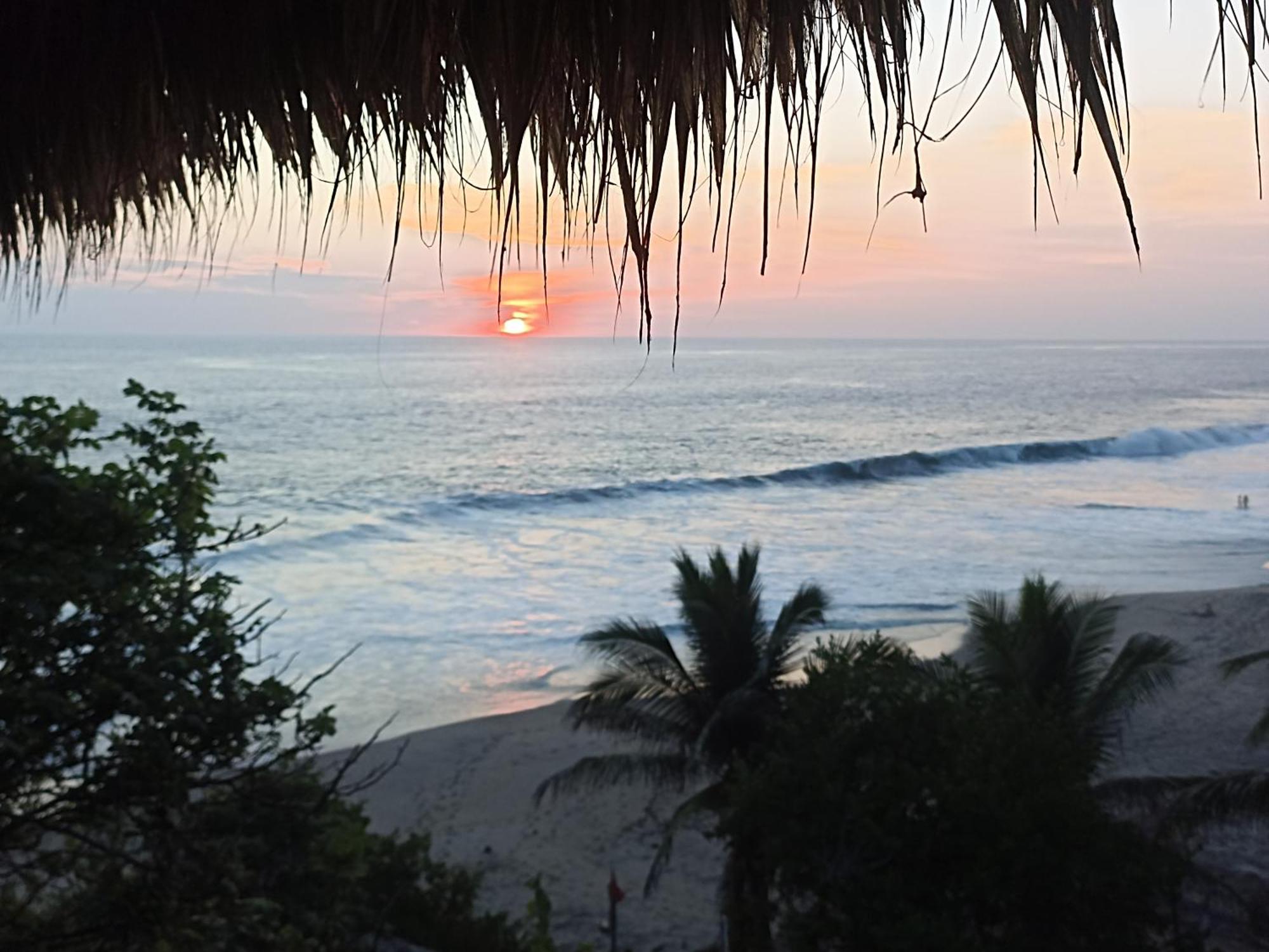 Punta Sur, Frente Al Mar Y El Atardecer Hotel Mazunte Exterior photo
