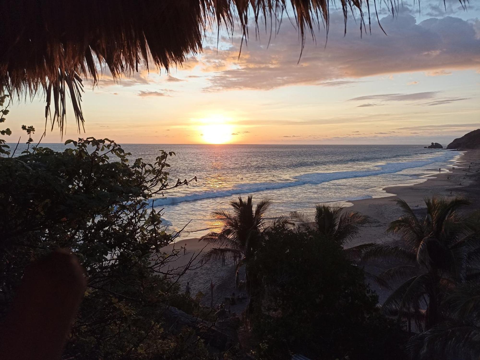 Punta Sur, Frente Al Mar Y El Atardecer Hotel Mazunte Exterior photo